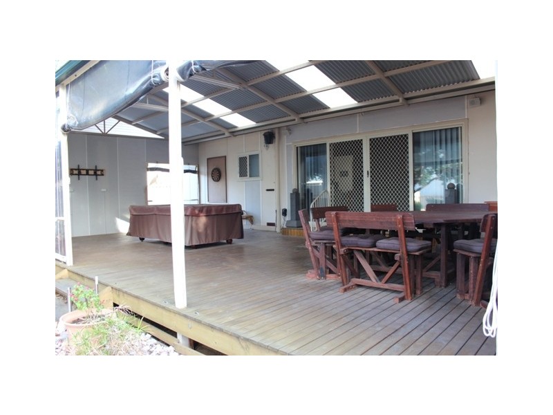 205 Fifth Street, Wonthella WA 6530