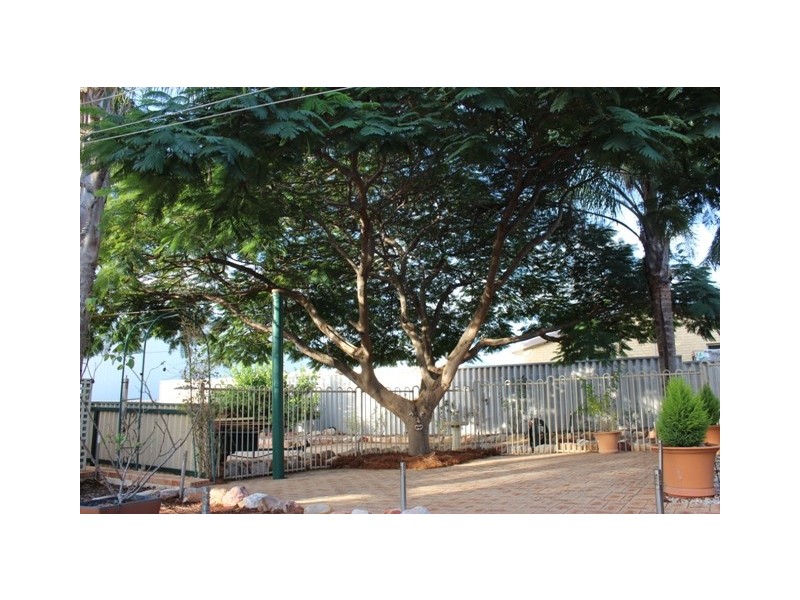 205 Fifth Street, Wonthella WA 6530