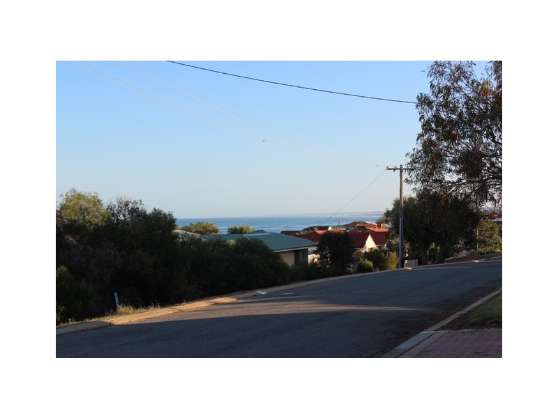 20 Malcolm  Street, Bluff Point WA 6530