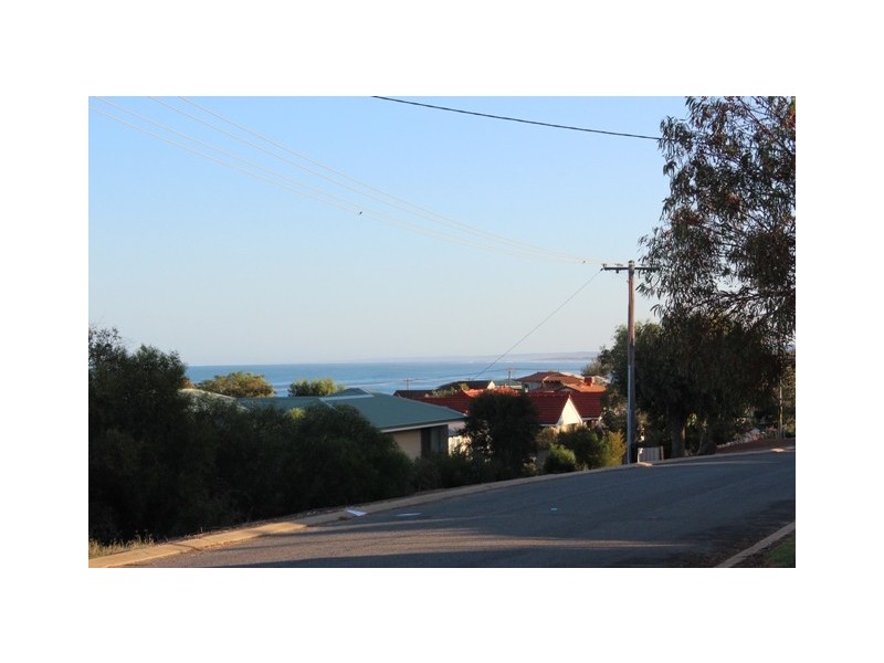 20 Malcolm  Street, Bluff Point WA 6530