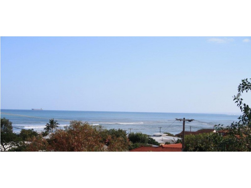 20 Malcolm  Street, Bluff Point WA 6530