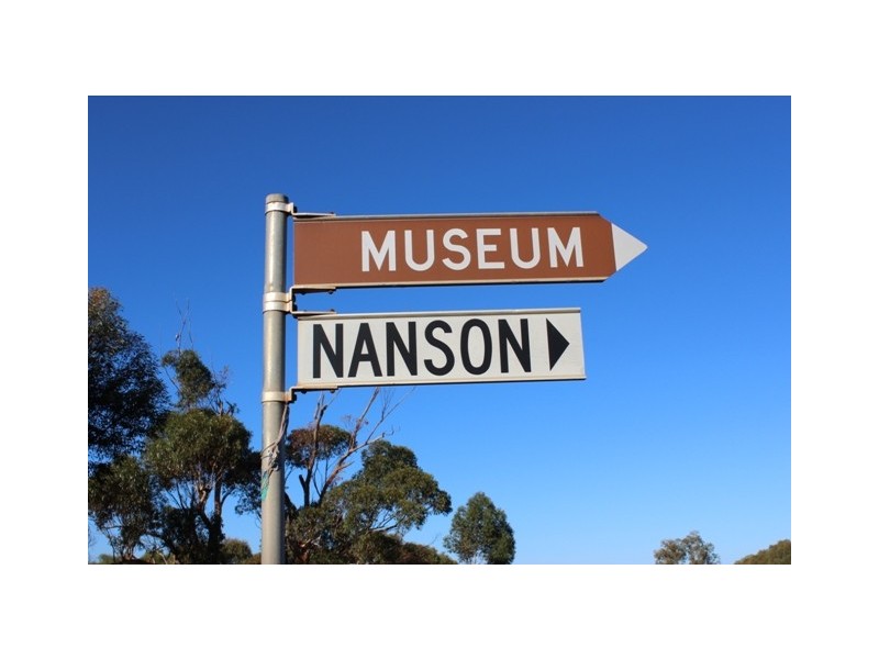 19 Eastough St, Nanson WA 6532