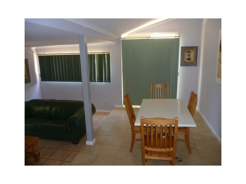 15 Dampier Street, Beachlands WA 6530