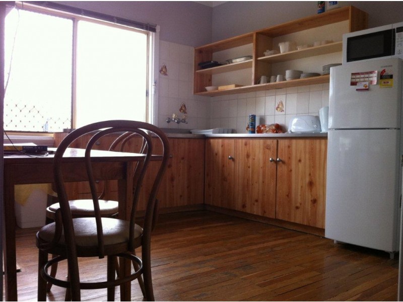 15 Dampier Street, Beachlands WA 6530