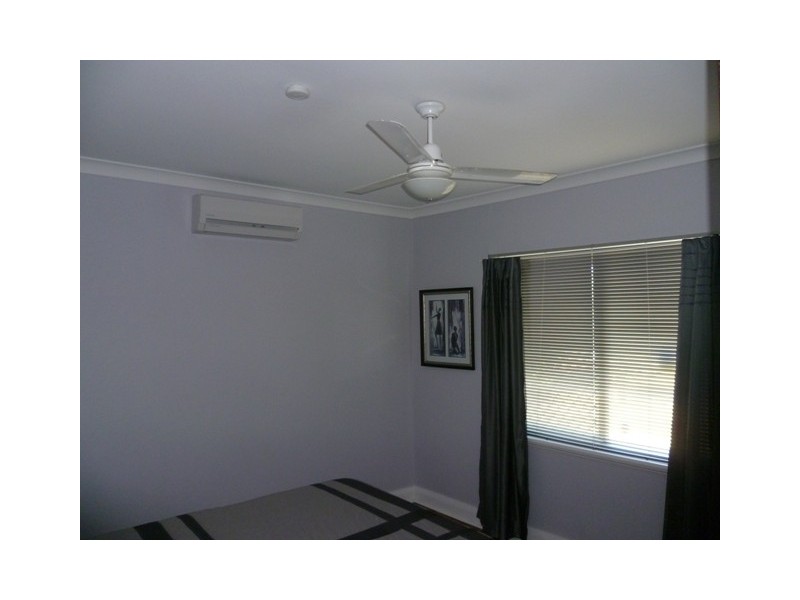 15 Dampier Street, Beachlands WA 6530