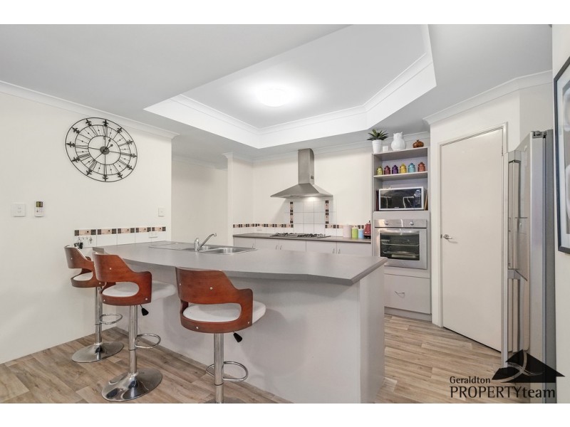 41 Sutcliffe Road, Waggrakine WA 6530