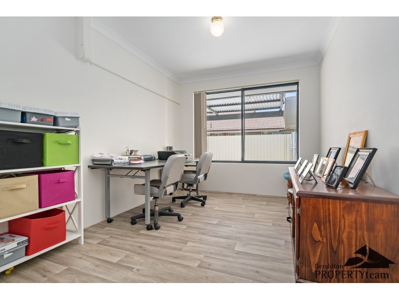 41 Sutcliffe Road, Waggrakine WA 6530