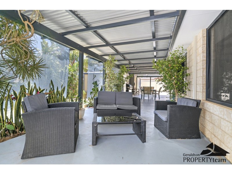 41 Sutcliffe Road, Waggrakine WA 6530