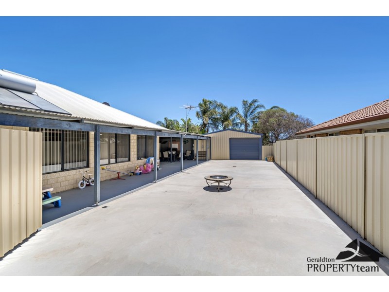 41 Sutcliffe Road, Waggrakine WA 6530