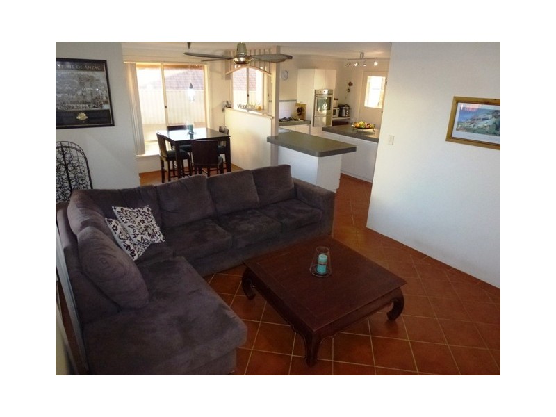 12 Seahaven View, Drummond Cove WA 6532