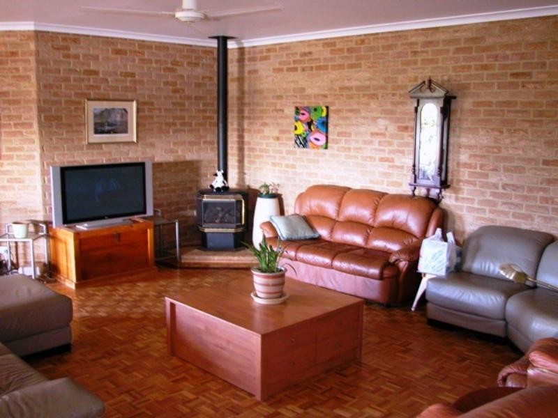 33 Evans Road, Walkaway WA 6528