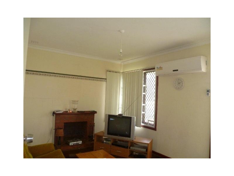 9 Digby Street, Rangeway WA 6530