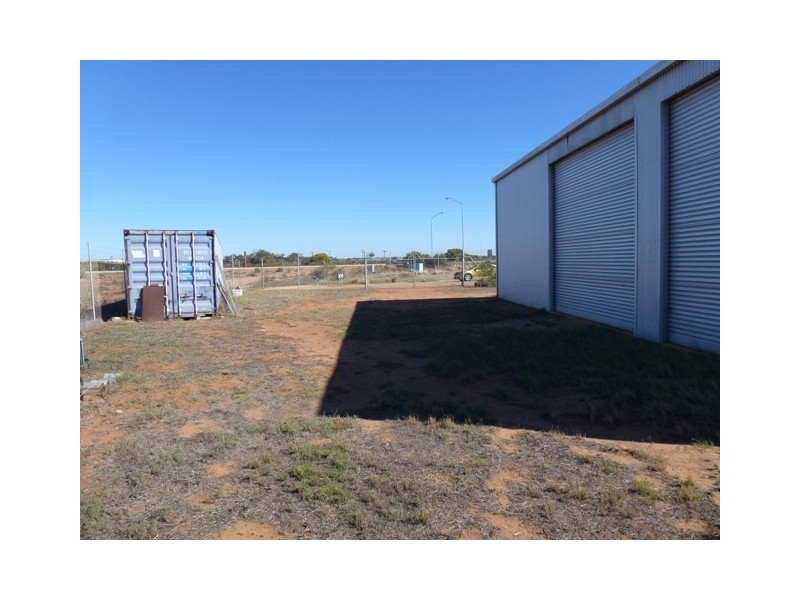 33 Rich Maslen Street, Narngulu WA 6532