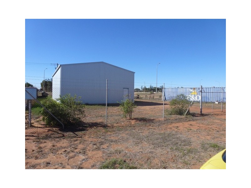 33 Rich Maslen Street, Narngulu WA 6532