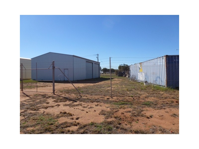 33 Rich Maslen Street, Narngulu WA 6532