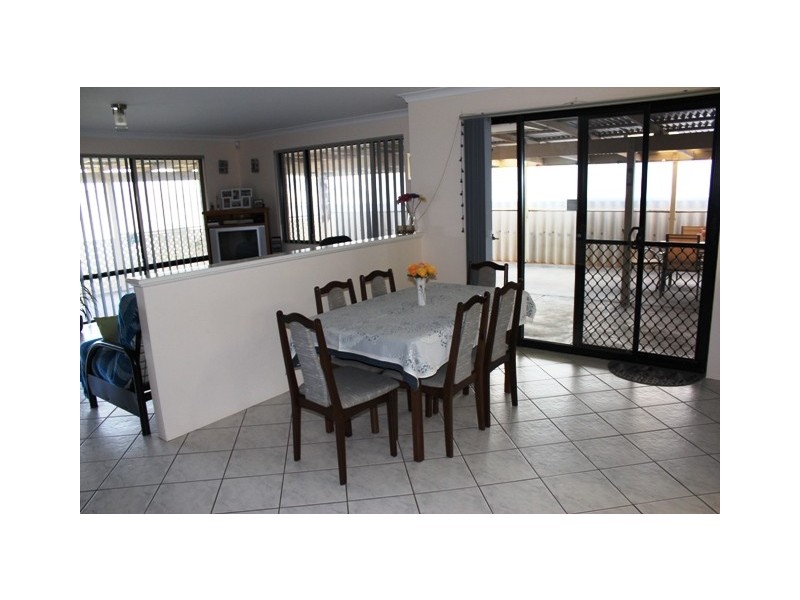 16 Penzance Way, Tarcoola Beach WA 6530