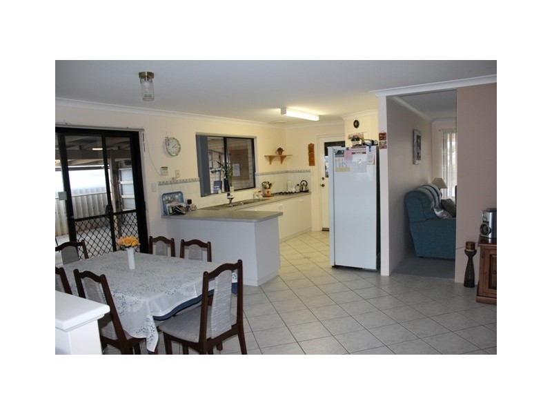 16 Penzance Way, Tarcoola Beach WA 6530