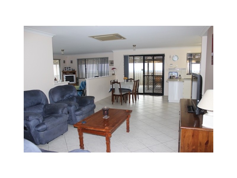 16 Penzance Way, Tarcoola Beach WA 6530