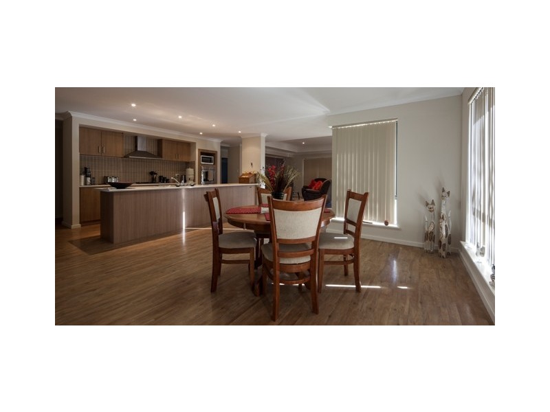 60 Winnetta Ridge, Wandina WA 6530