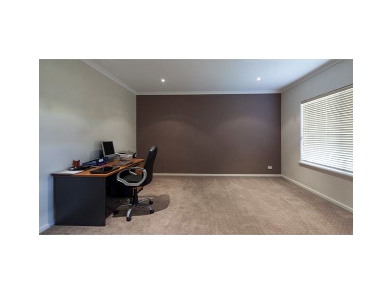 60 Winnetta Ridge, Wandina WA 6530