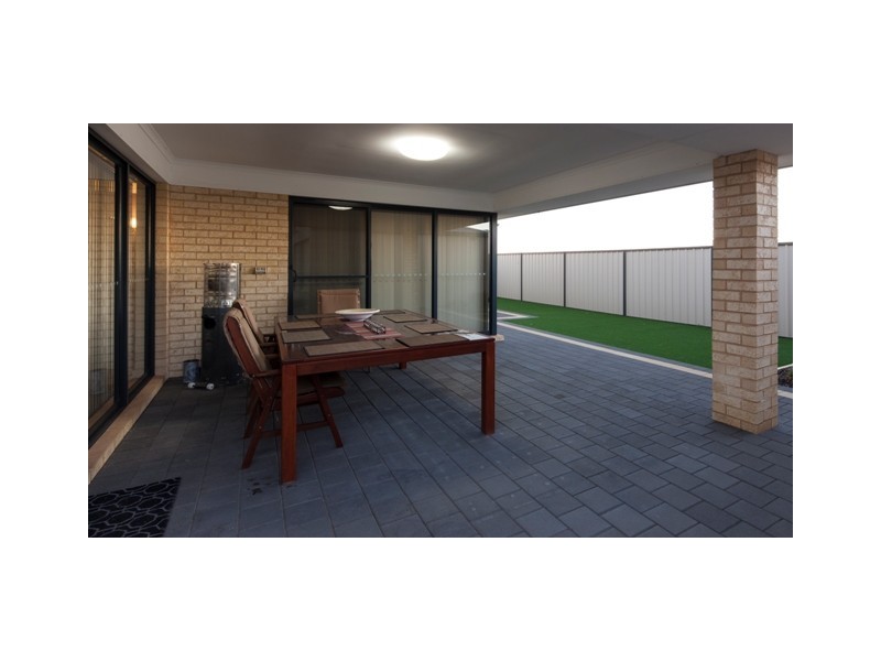 60 Winnetta Ridge, Wandina WA 6530