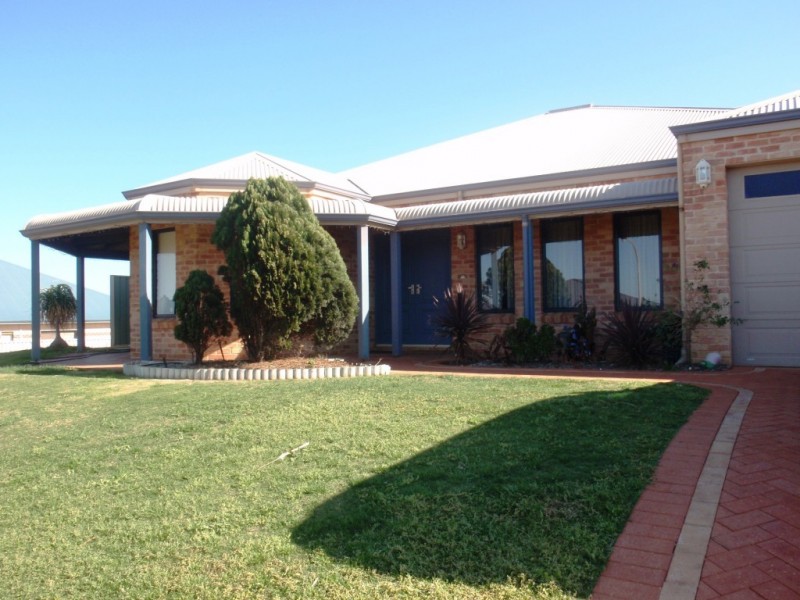 15 Basile Court, Wandina WA 6530