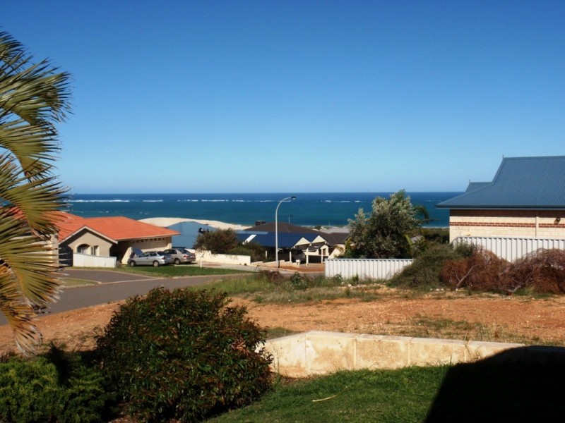 15 Basile Court, Wandina WA 6530