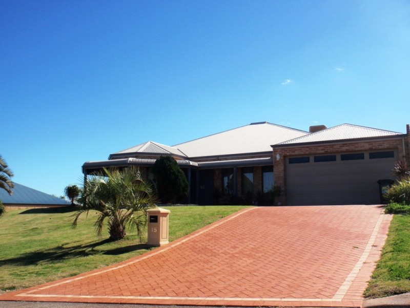 15 Basile Court, Wandina WA 6530