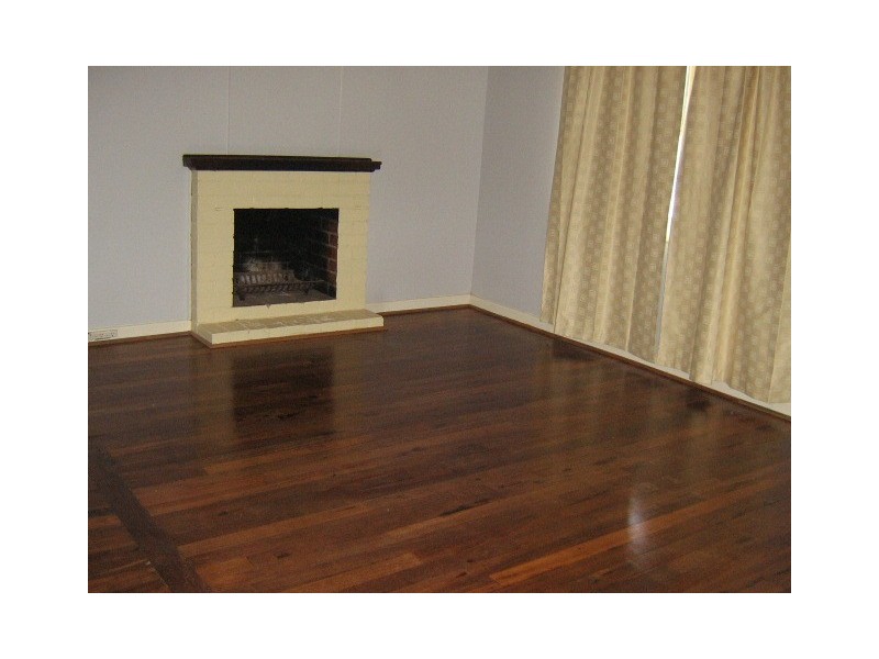 3 Bradley Street, Beachlands WA 6530