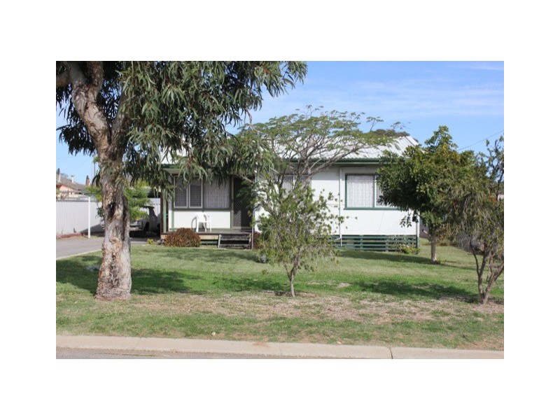 14 Hovea Street, Rangeway WA 6530