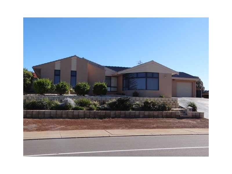 6 Glendinning Road, Tarcoola Beach WA 6530