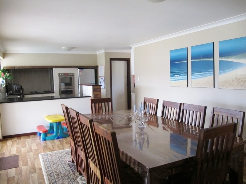 6 Glendinning Road, Tarcoola Beach WA 6530