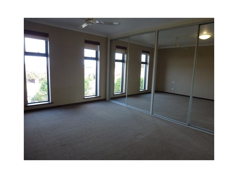 6 Glendinning Road, Tarcoola Beach WA 6530