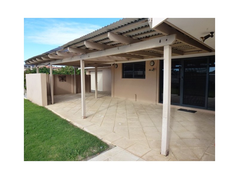 6 Glendinning Road, Tarcoola Beach WA 6530