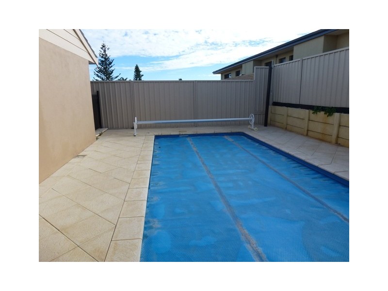 6 Glendinning Road, Tarcoola Beach WA 6530