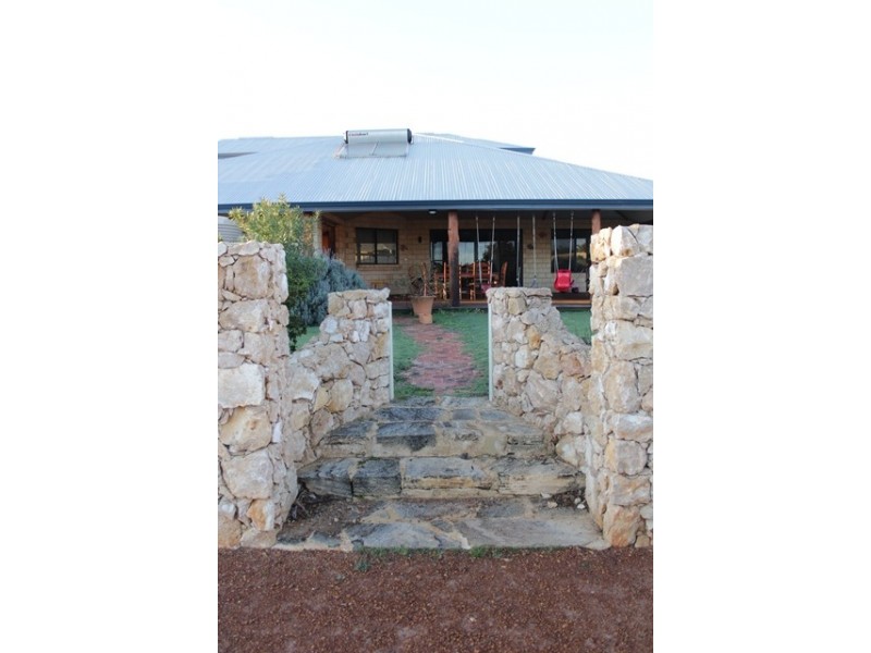 5 Fuchsia Close, Strathalbyn WA 6530