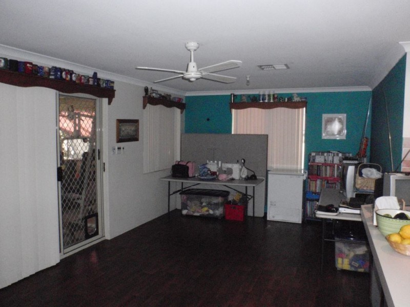 25 Weeloo Road, Waggrakine WA 6530