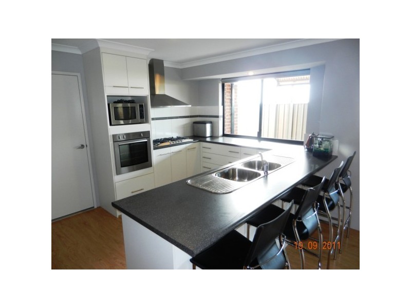 21 Beachcomber Hill, Glenfield WA 6532