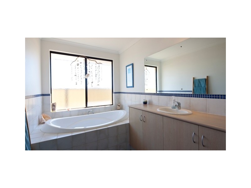 27 Wallabi Drive, Wandina WA 6530