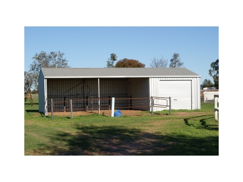 15 Dressage Circle, Deepdale WA 6532