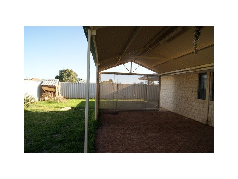 15 Dressage Circle, Deepdale WA 6532