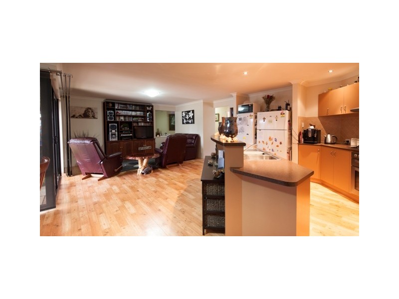 15 Polwarth Parade, Deepdale WA 6532