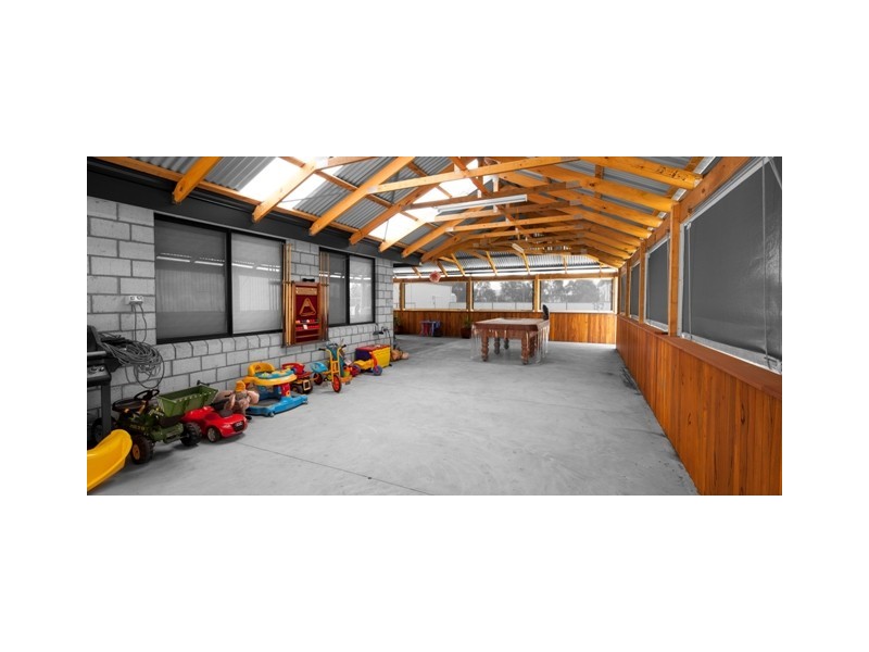 15 Polwarth Parade, Deepdale WA 6532