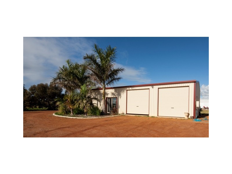 15 Polwarth Parade, Deepdale WA 6532