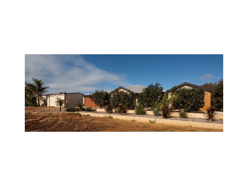 15 Polwarth Parade, Deepdale WA 6532