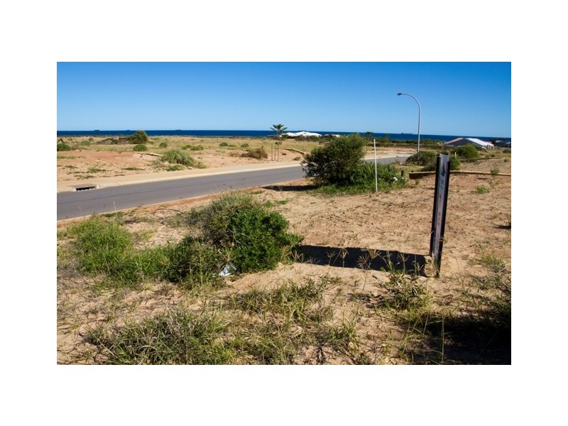 8 Lugger Outlook, Glenfield WA 6532