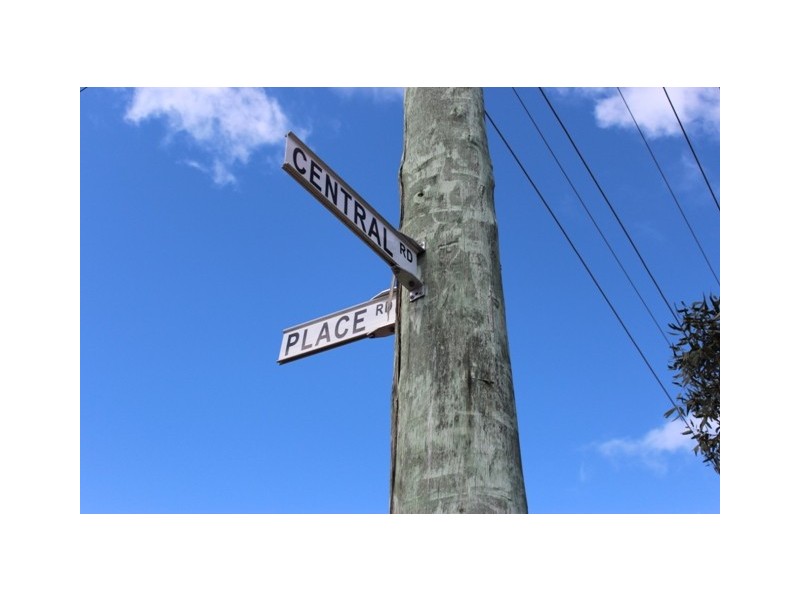 230 Place Road, Wonthella WA 6530