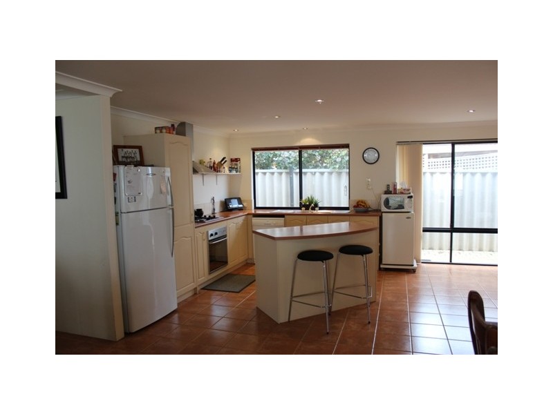 10 Bellimos Drive, Wandina WA 6530