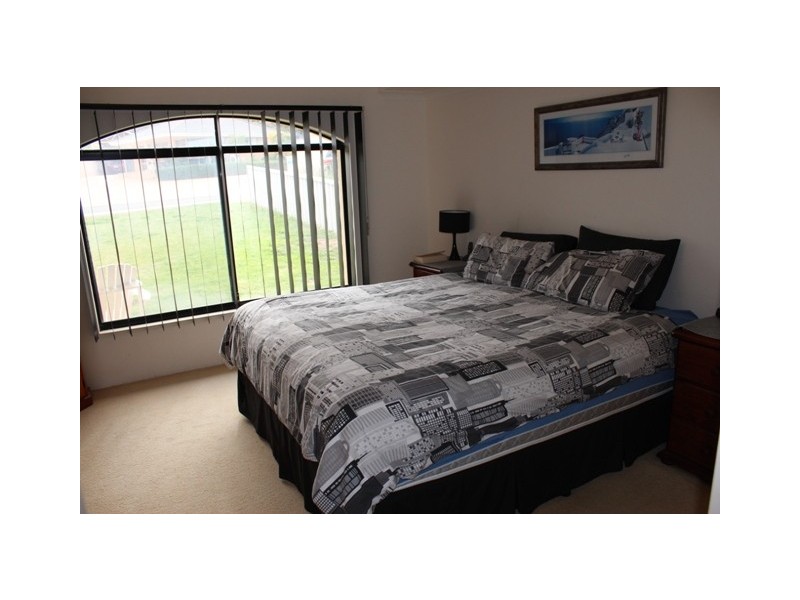 10 Bellimos Drive, Wandina WA 6530