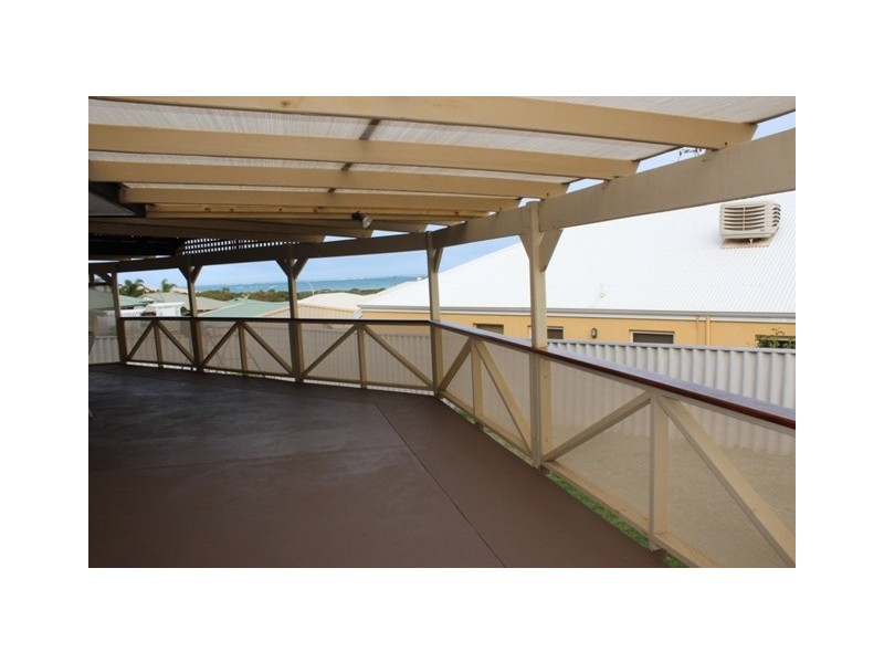 10 Bellimos Drive, Wandina WA 6530